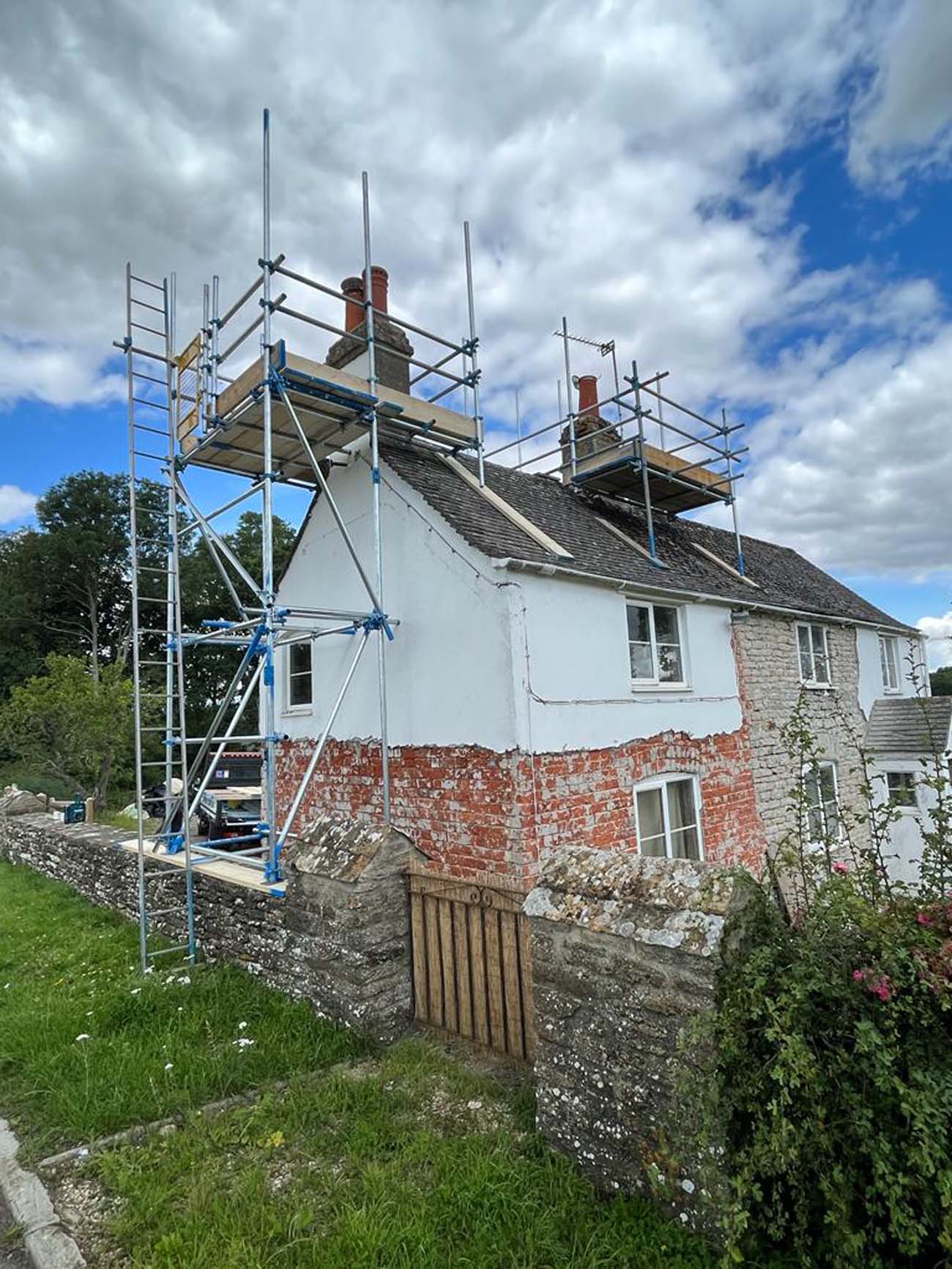 AM Scaffolding chimney works on a character property in Bath